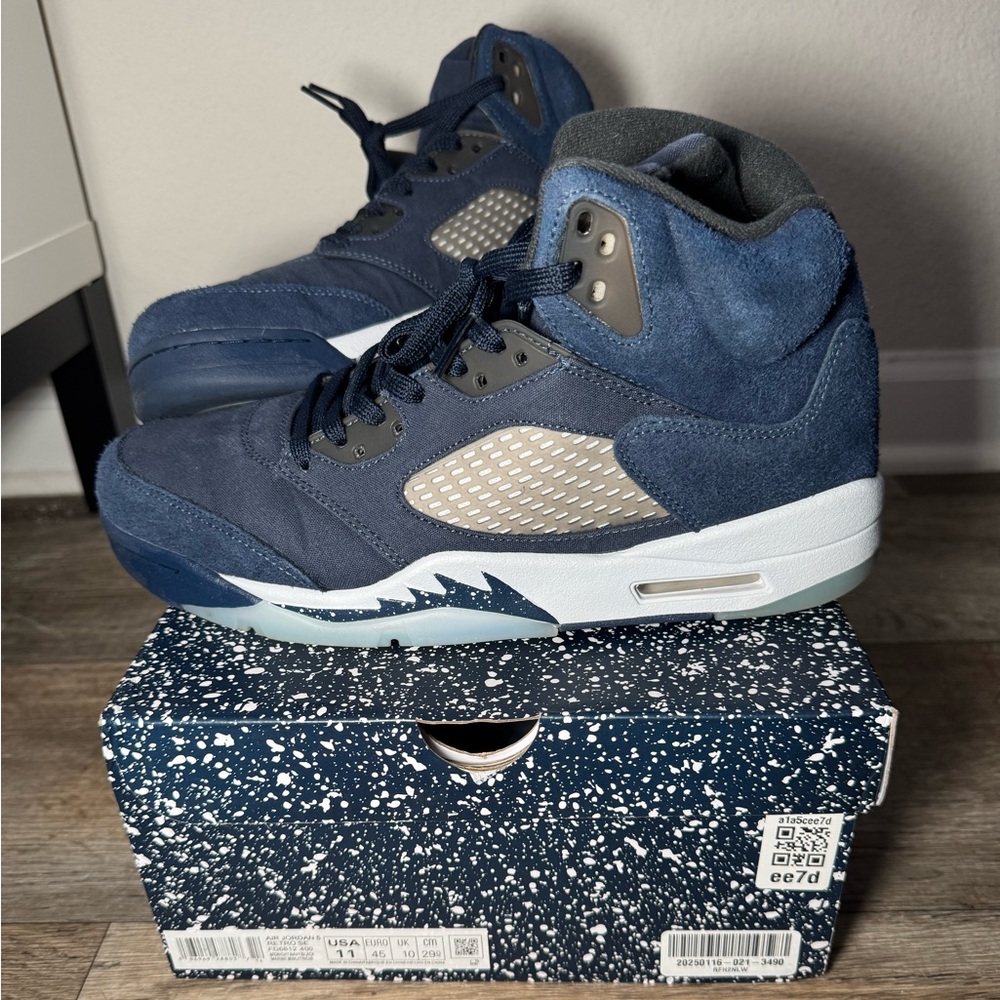 Air Jordan 5 Retro SE Midnight
Navy' Men’s Size 11